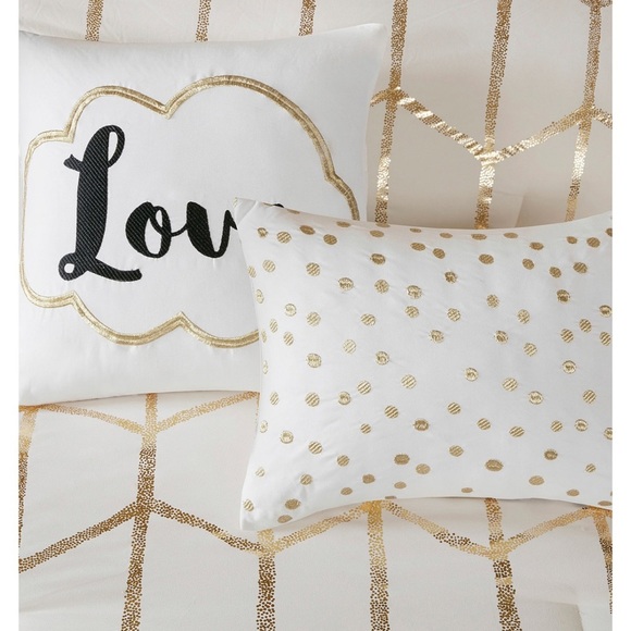 Reina Reversible 5 Piece Quilted California King Coverlet Set Includes 2 Pillows - Picture 3 of 5